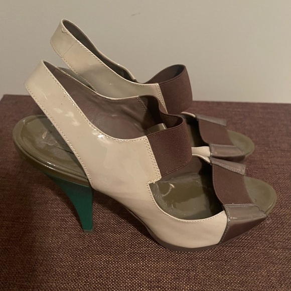 BCBG Max Azria Color Block Heels - Picture 2 of 4